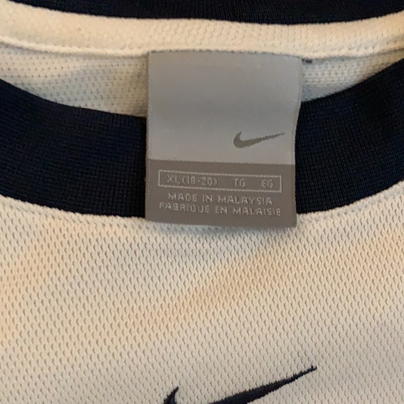 Nike Kids XL tee shirt - Picture 2 of 2